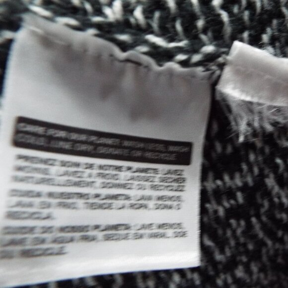 Levi’s Women's Wide Belted Long Cardigan Sweater Marbled Black/White Size Large - Picture 13 of 13